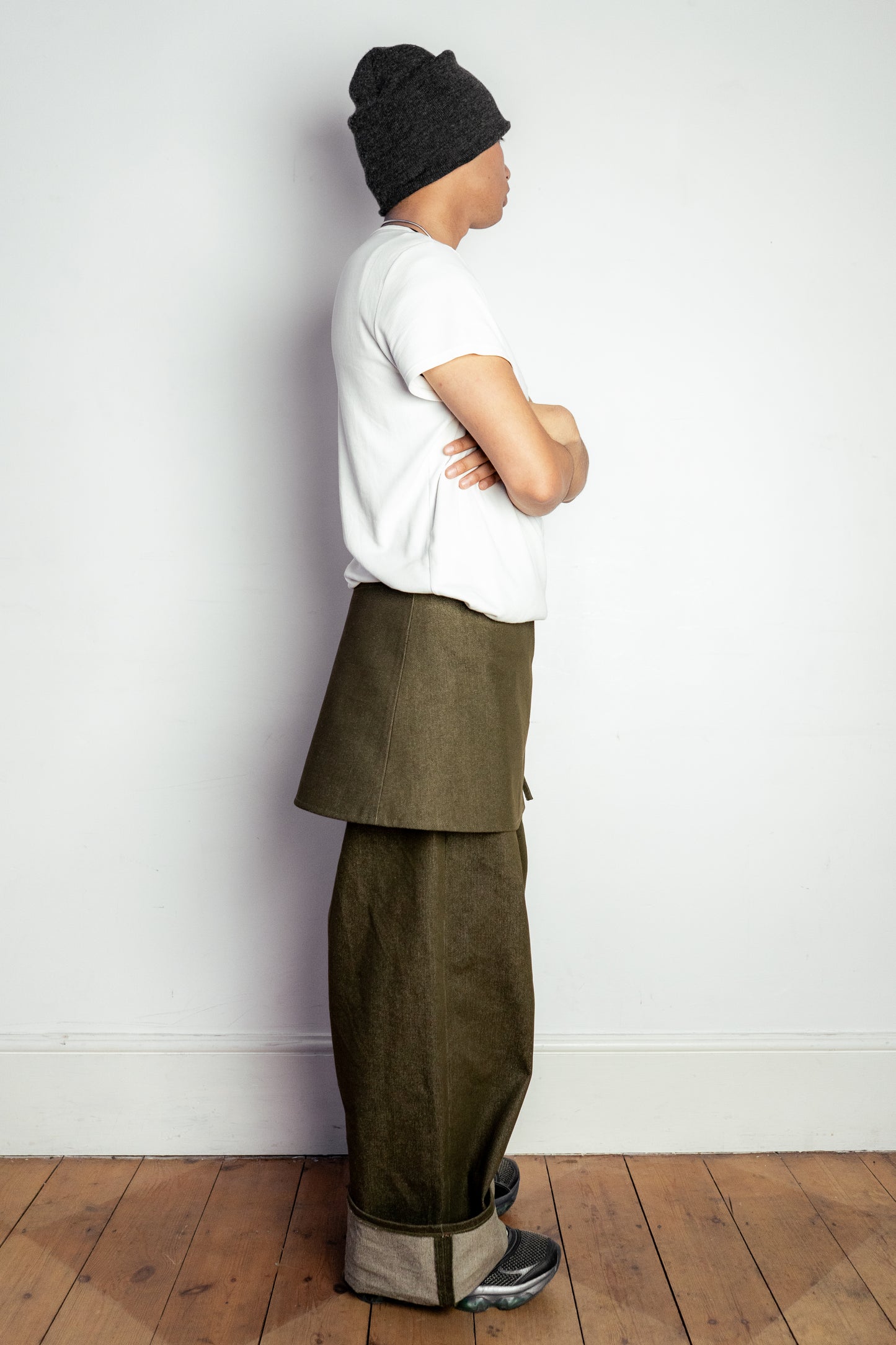 Two-tie Apron Trousers in Khaki